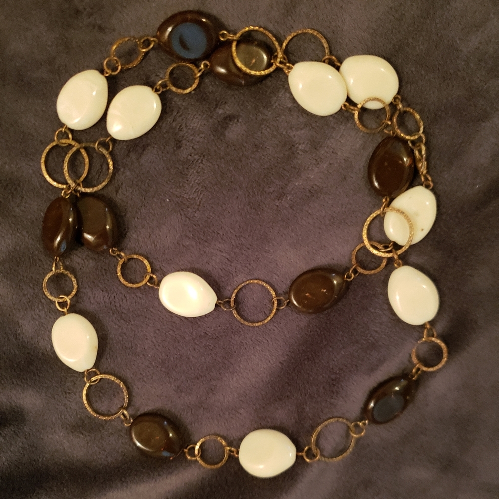 Necklace - Picture 2 of 3